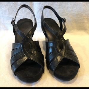 EUC black Aerosoles wedge size 9w